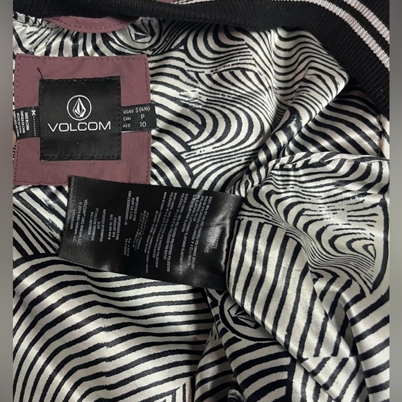 VOLCOM-COCO HO TRACK JACKET EGGPLANT with Printed Body Lining 
Size Small - Picture 8 of 8